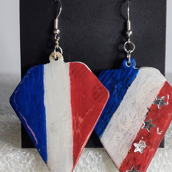 Earrings - Picture 3 of 3